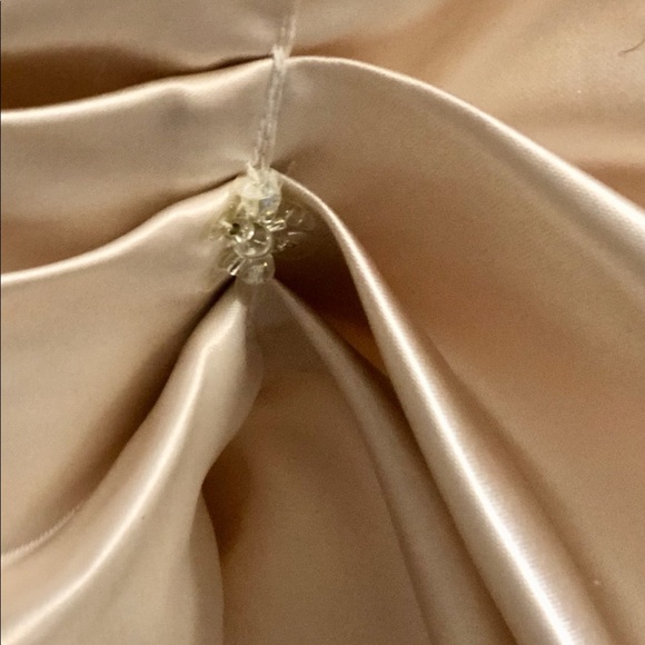 Plus Size Wedding Gown w Matching Purse & Train - Picture 8 of 9